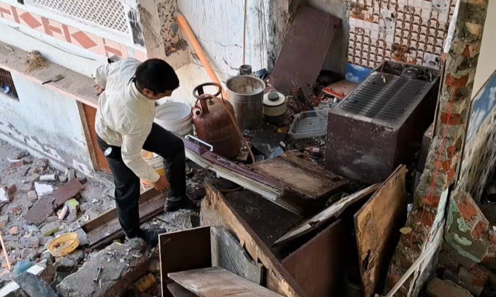 हरिद्वार में रहस्यमयी ब्लास्ट से दहशत, मकान धराशायी — पांच लोग गंभीर घायल…..