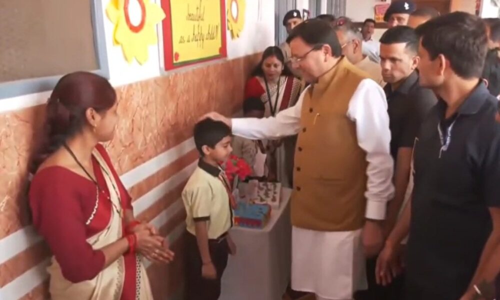 स.वि.म. इंटर कॉलेज बीएचईएल में प्रतिभा सम्मान समारोह, सीएम धामी ने छात्रों के विज्ञान मॉडलों का किया अवलोकन….