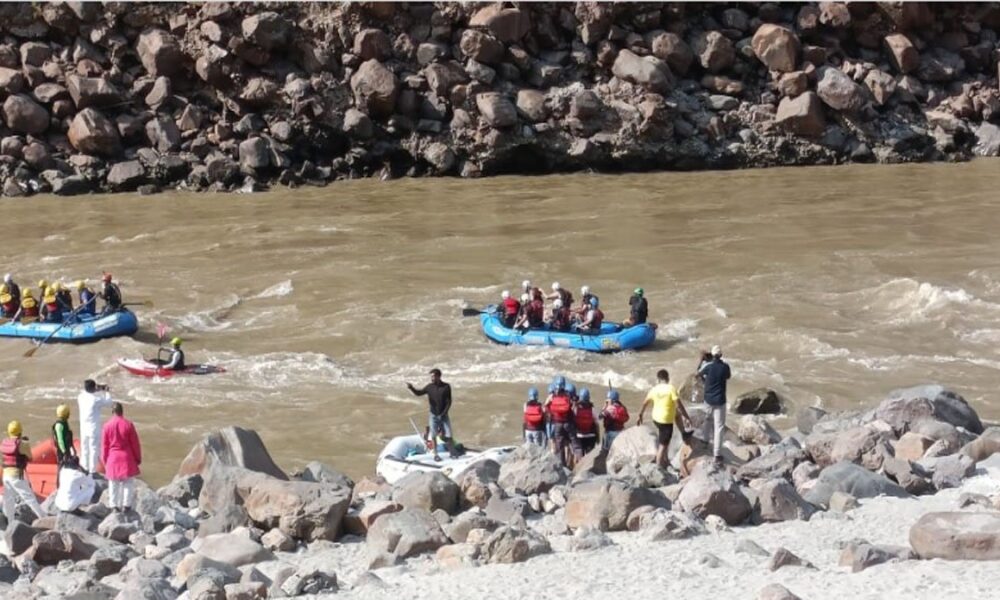ऋषिकेश में राफ्टिंग के दौरान दर्दनाक हादसा , देहरादून के युवक की मौत…..