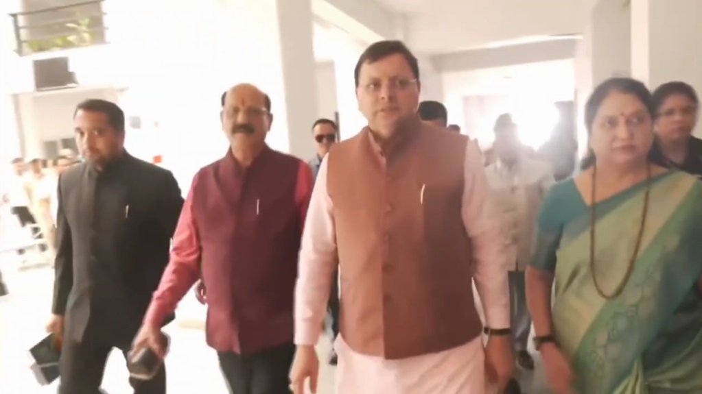 चारधाम यात्रा से पहले सीएम धामी का ट्रांजिट कैंप पर औचक निरीक्षण ,व्यवस्थाओं का लिया जायजा…. चारधाम यात्रा से पहले सीएम धामी का ट्रांजिट कैंप पर औचक निरीक्षण ,व्यवस्थाओं का लिया जायजा….
