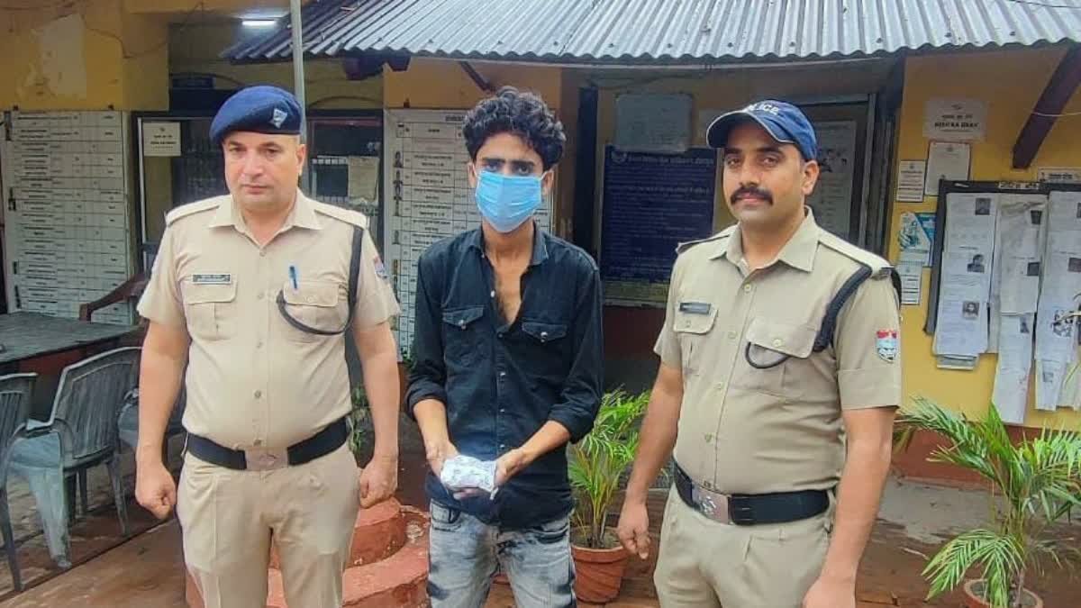 विकासनगर में 31 लाख की स्मैक के साथ तस्कर गिरफ्तार, दो आरोपी फरार……….. विकासनगर में 31 लाख की स्मैक के साथ तस्कर गिरफ्तार, दो आरोपी फरार………..