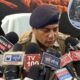 छेड़खानी के आरोपी महंत रोहित गिरि पर पत्नी ने लगाए हत्या के प्रयास, ब्लैकमेलिंग और संपत्ति हड़पने के गंभीर आरोप, 10 लोगों पर मुकदमा दर्ज…