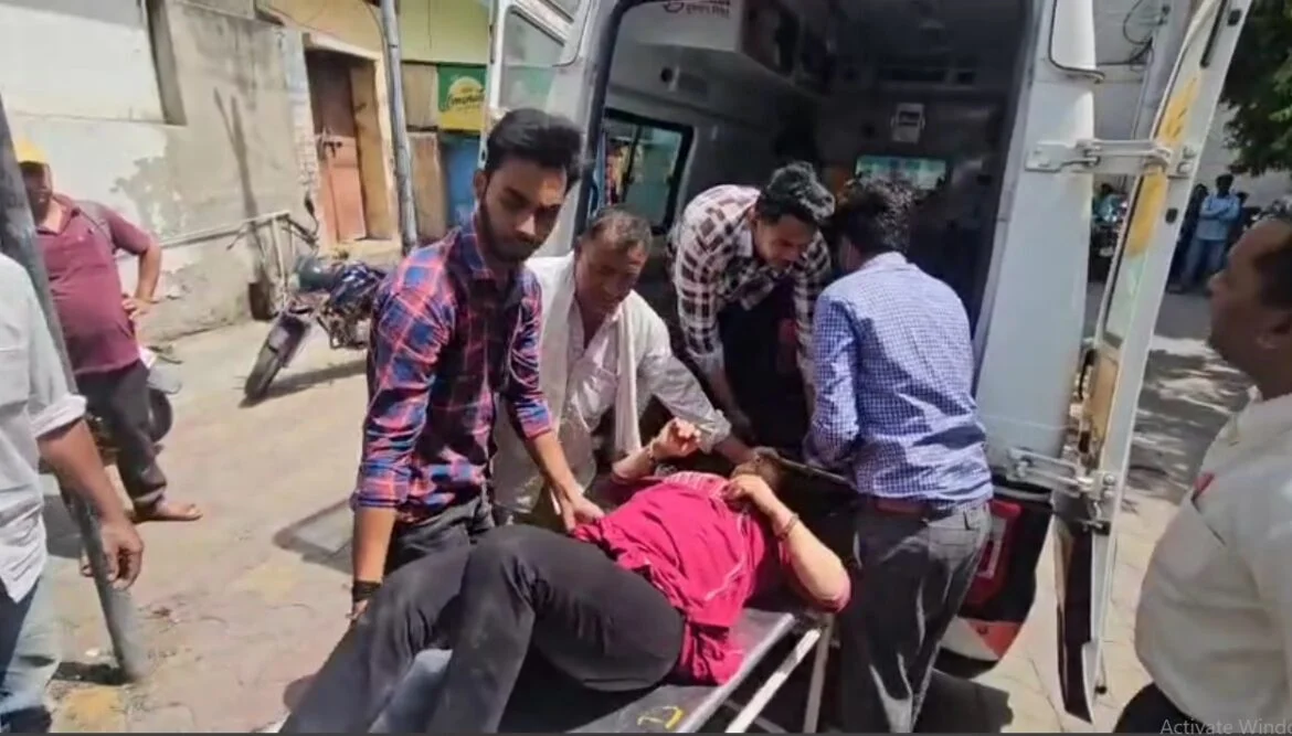 रसिया महादेव जा रही बोलेरो 100 मीटर गहरी खाई में गिरी, 12 वर्षीय बच्चे की मौत, 7 घायल…. रसिया महादेव जा रही बोलेरो 100 मीटर गहरी खाई में गिरी, 12 वर्षीय बच्चे की मौत, 7 घायल….