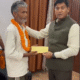 रिक्शा चालक ने लौटाया 1 लाख का सामान, एसएसपी ने ईमानदारी के लिए किया सम्मानित