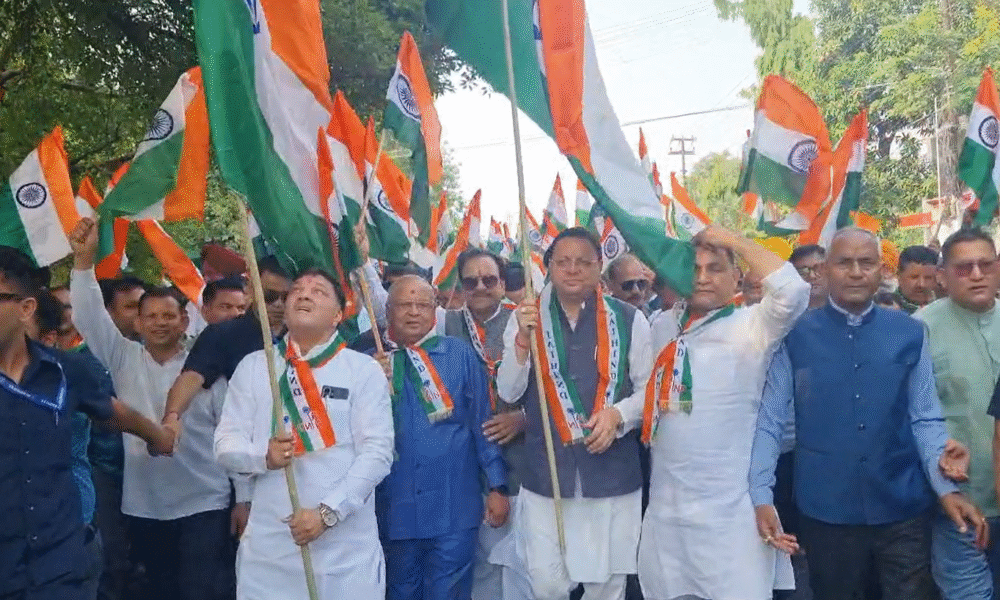 ऑपरेशन सिंदूर की सफलता को समर्पित तिरंगा शौर्य सम्मान यात्रा में शामिल हुए मुख्यमंत्री पुष्कर सिंह धामी, शहीदों को दी श्रद्धांजलि…..