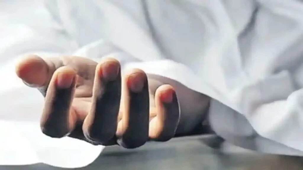 बदरीनाथ धाम के पास युवक का संदिग्ध अवस्था में शव मिलने से हड़कंप, पुलिस जांच में जुटी… बदरीनाथ धाम के पास युवक का संदिग्ध अवस्था में शव मिलने से हड़कंप, पुलिस जांच में जुटी…