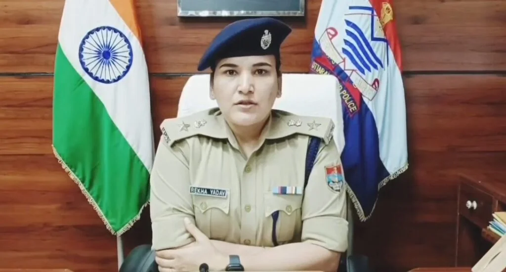 विदेशी पर्यटकों को लेकर सतर्क हुआ पिथौरागढ़ प्रशासन, होटल-होमस्टे संचालकों को दिए सख्त निर्देश…. विदेशी पर्यटकों को लेकर सतर्क हुआ पिथौरागढ़ प्रशासन, होटल-होमस्टे संचालकों को दिए सख्त निर्देश….