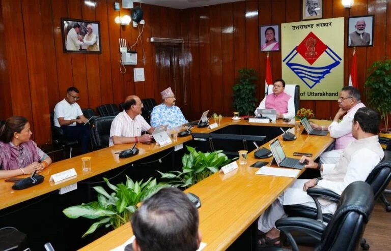 उत्तराखंड कैबिनेट की बैठक में 20 प्रस्तावों को मंजूरी, स्वरोजगार, गौ संरक्षण और रोपवे परियोजना पर लिए गए अहम फैसले…