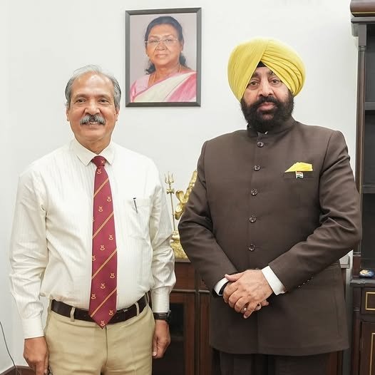 नैनीताल में होगा ‘एक शाम सैनिकों के नाम’ कार्यक्रम, राज्यपाल की अभिनव पहल को मिल रहा विस्तार… नैनीताल में होगा ‘एक शाम सैनिकों के नाम’ कार्यक्रम, राज्यपाल की अभिनव पहल को मिल रहा विस्तार…
