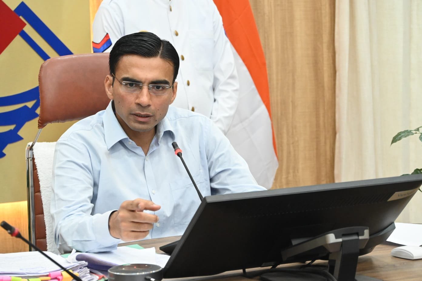 आपदा या हमले की स्थिति में एक साथ अलर्ट होगा दून, पहली बार रैपिड कम्युनिकेशन सिस्टम से होगा सुरक्षा तंत्र सुसज्जित… आपदा या हमले की स्थिति में एक साथ अलर्ट होगा दून, पहली बार रैपिड कम्युनिकेशन सिस्टम से होगा सुरक्षा तंत्र सुसज्जित…