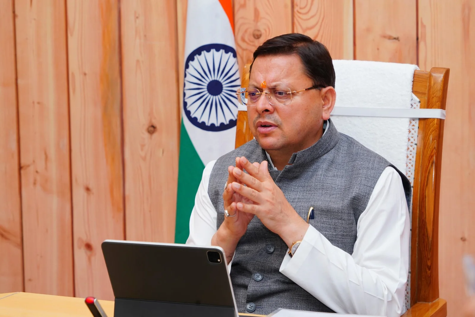 विधायकों को 350 करोड़ की विधायक निधि, हर क्षेत्र में तेज़ होंगे विकास कार्य… विधायकों को 350 करोड़ की विधायक निधि, हर क्षेत्र में तेज़ होंगे विकास कार्य…