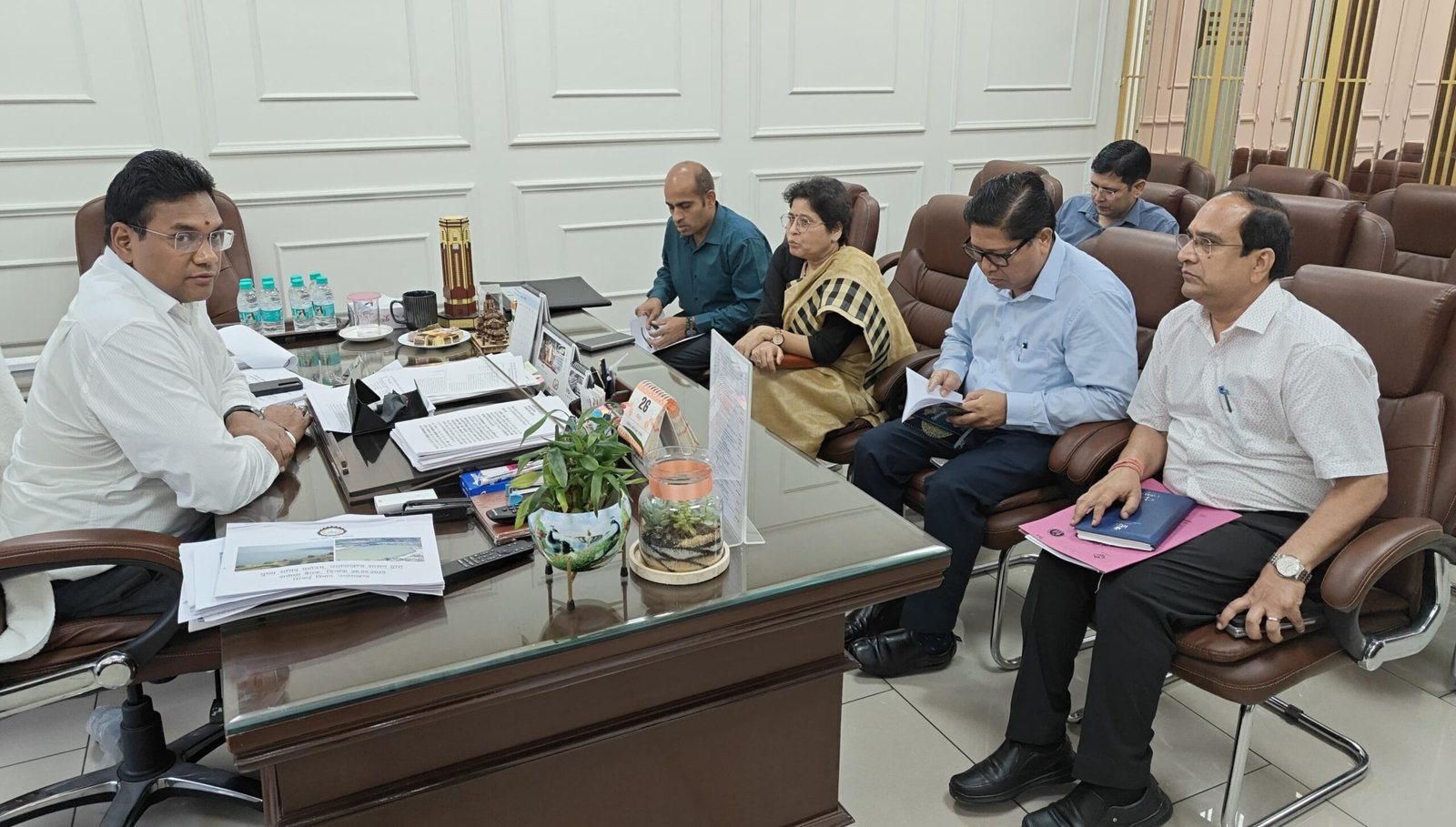 कोविड-19 की स्थिति पर स्वास्थ्य विभाग अलर्ट, स्वास्थ्य सचिव ने दिए सभी तैयारियां चाक-चौबंद रखने के निर्देश….. कोविड-19 की स्थिति पर स्वास्थ्य विभाग अलर्ट, स्वास्थ्य सचिव ने दिए सभी तैयारियां चाक-चौबंद रखने के निर्देश…..