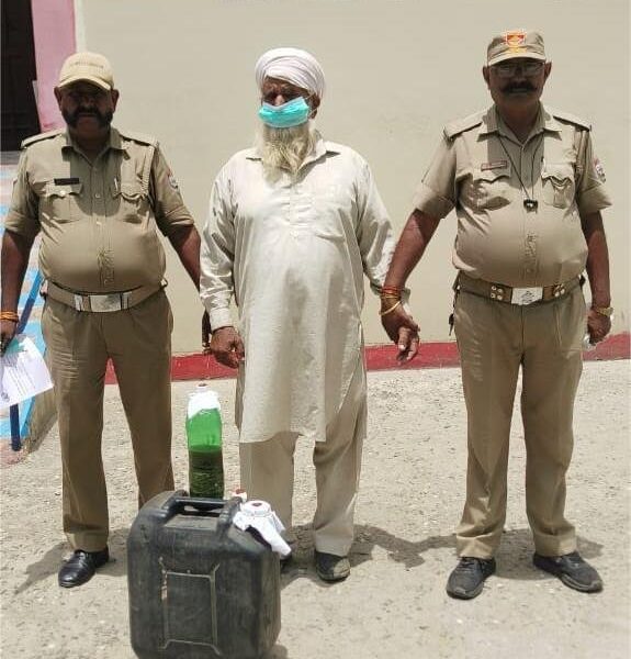 खानपुर में अवैध कच्ची शराब की भट्टी पकड़ी गई, एक तस्कर गिरफ्तार – 1000 लीटर लाहन किया गया नष्ट