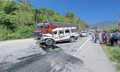 राष्ट्रीय राजमार्ग पर ट्रक और मैक्स वाहन की टक्कर, बाल-बाल बचे यात्री…