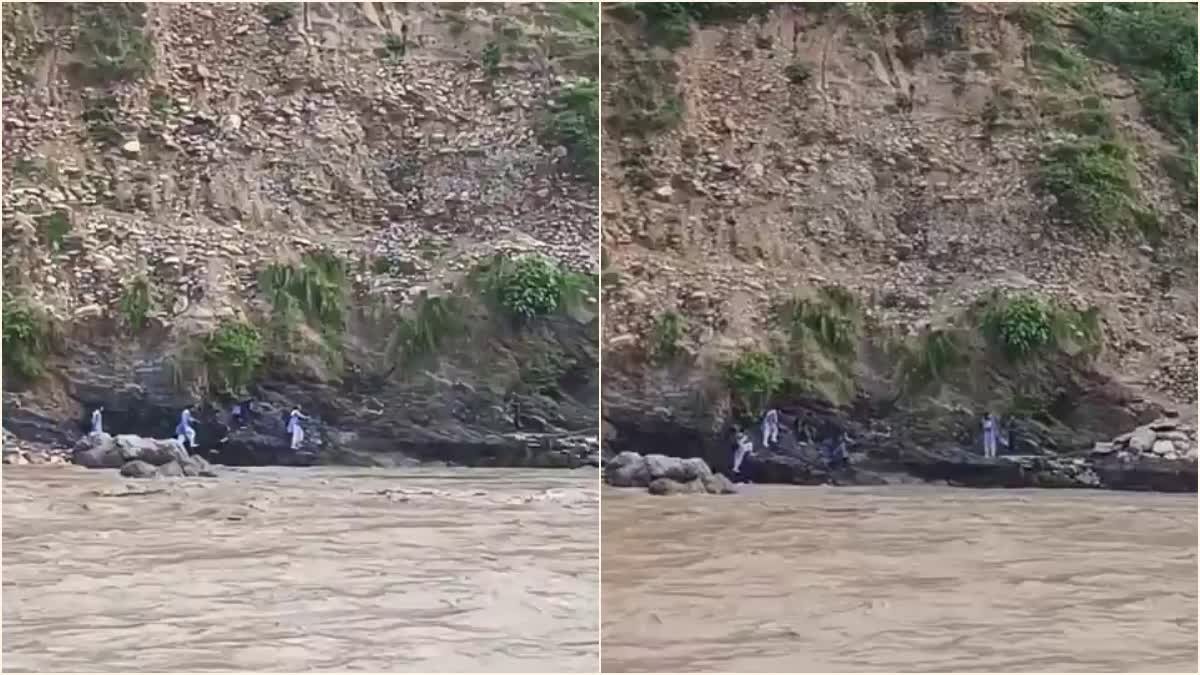 बारिश में जोखिम भरा सफर, स्कूली बच्चे जान हथेली पर रखकर कर रहे पढ़ाई