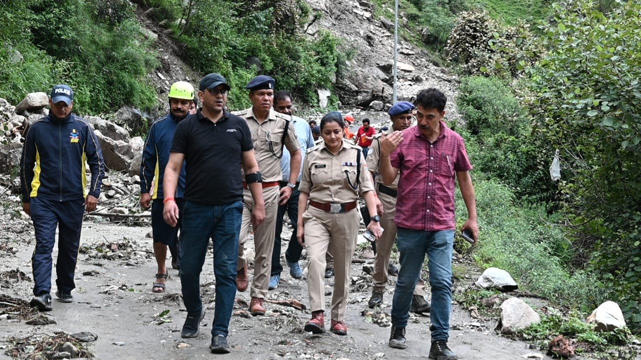तीसरे दिन भी सर्च ऑपरेशन जारी, 7 मजदूर अब भी लापता तीसरे दिन भी सर्च ऑपरेशन जारी, 7 मजदूर अब भी लापता