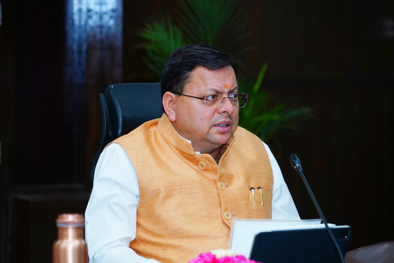 कैंपा निधि से उत्तराखंड को मिलेगा हरियाली का तोहफा, सीएम धामी ने दिए अहम निर्देश कैंपा निधि से उत्तराखंड को मिलेगा हरियाली का तोहफा, सीएम धामी ने दिए अहम निर्देश