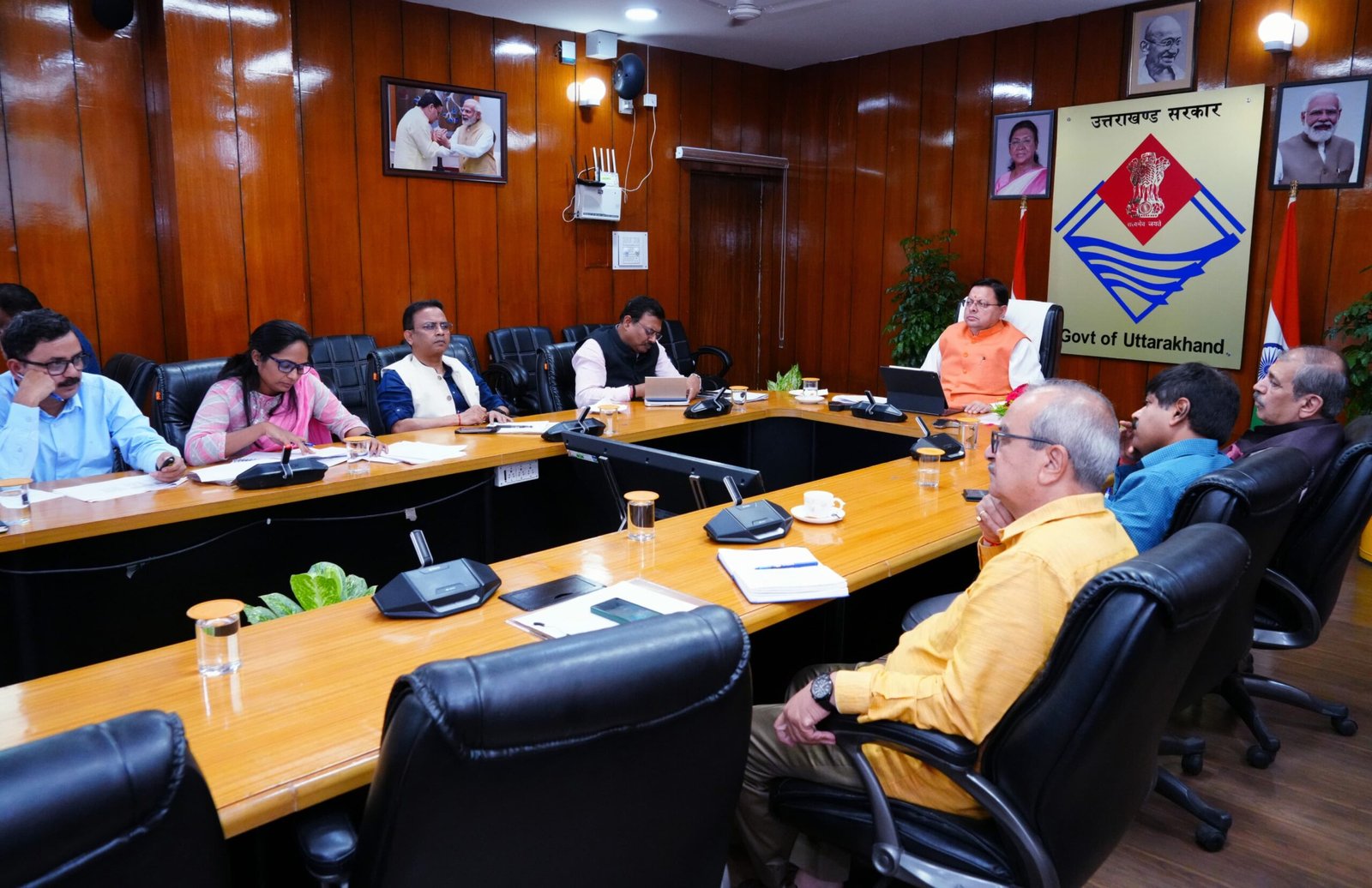 ई-बस सेवा जल्द शुरू हो, ग्रीन सेस व ई-वी चार्जिंग पर तेज़ी से काम हो ई-बस सेवा जल्द शुरू हो, ग्रीन सेस व ई-वी चार्जिंग पर तेज़ी से काम हो