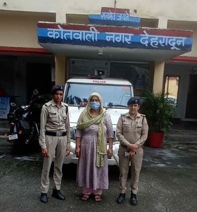 फर्जी दस्तावेज़ से ज़मीन कब्जाने वाली, 10 हज़ार की इनामी महिला यमुनानगर से गिरफ्तार!