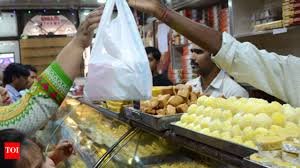 मिठाई में फफूंदी, ‘कुमाऊं डेयरी’ से एक्सपायरी खाद्य सामग्री बरामद।