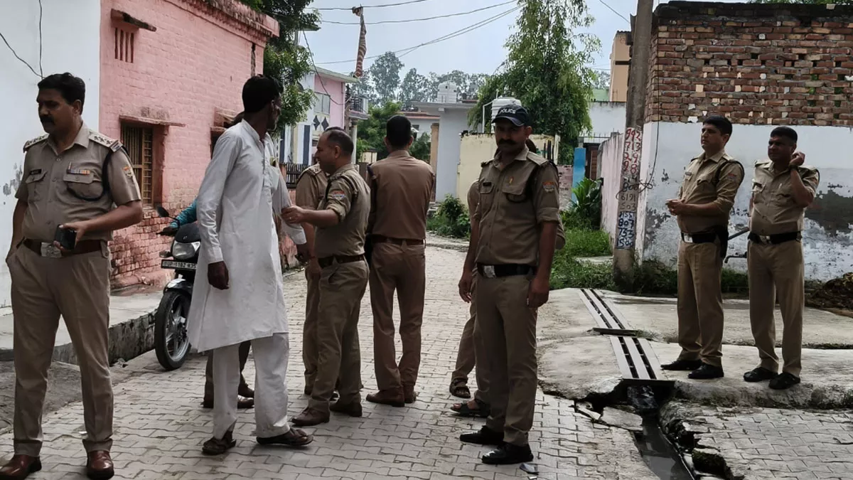 रुड़की में चलीं 50 राउंड गोलियां, पुरानी रंजिश में दो पक्षों में भिड़ंत!