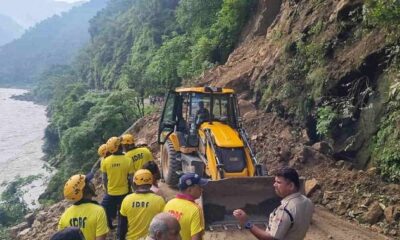 ऋषिकेश-नीलकंठ मार्ग पर भूस्खलन, ट्रक मलबे में दबा या नदी में गिरने की आंशका , दो लोग लापता और दो घायल
