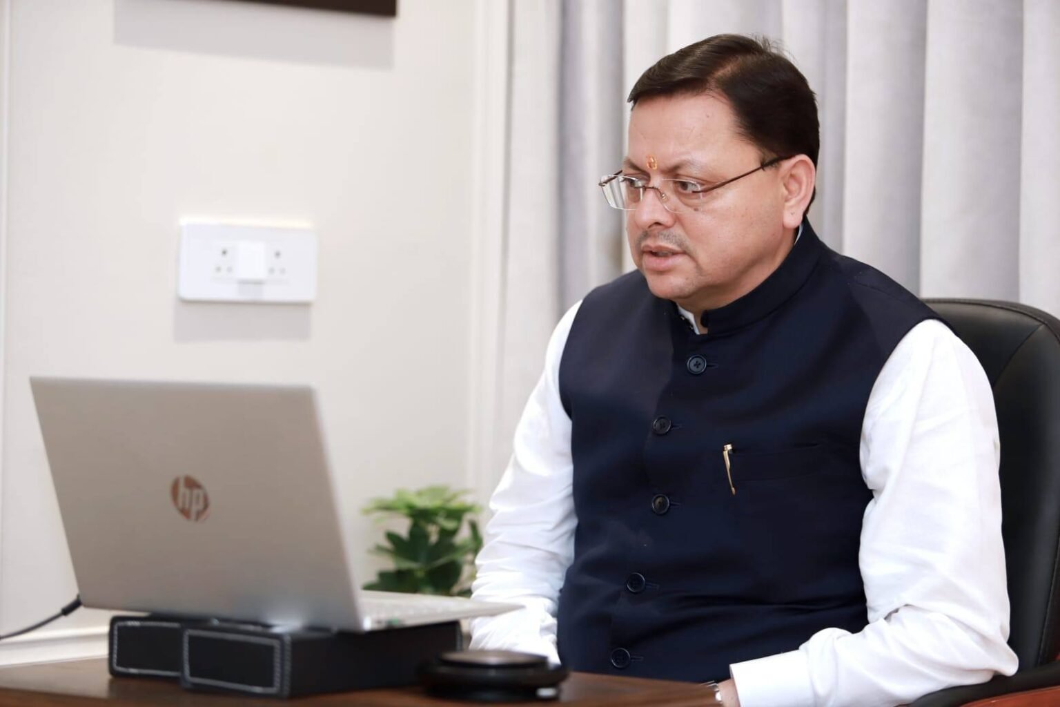 मुख्यमंत्री धामी ने आपदा राहत कार्यों की समीक्षा की, प्रभावितों को 5 लाख की सहायता, सड़कों की शीघ्र मरम्मत के निर्देश l मुख्यमंत्री धामी ने आपदा राहत कार्यों की समीक्षा की, प्रभावितों को 5 लाख की सहायता, सड़कों की शीघ्र मरम्मत के निर्देश l