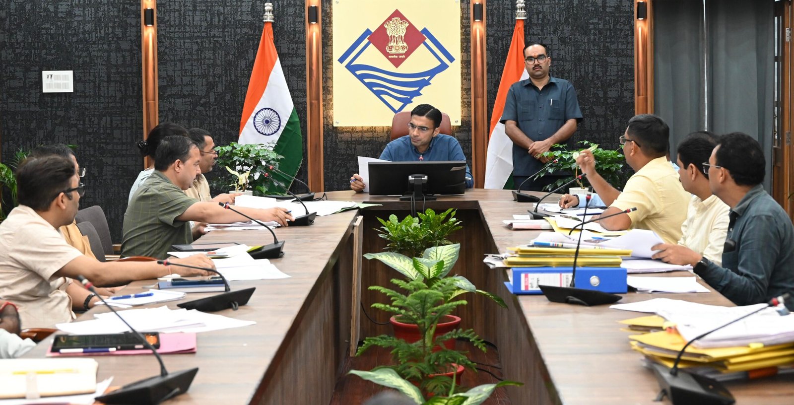 सीएम ड्रीम प्रोजेक्ट पर अब नहीं होगी देरी, डीएम ने सभी विभागों को दिए कड़े निर्देश सीएम ड्रीम प्रोजेक्ट पर अब नहीं होगी देरी, डीएम ने सभी विभागों को दिए कड़े निर्देश