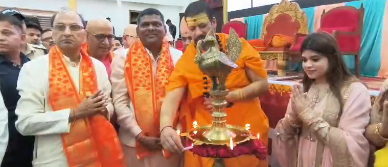 हरिद्वार में लॉन्च हुआ ‘एक ईश्वर’ ऐप, घर बैठे मिलेगा मंदिर का अनुभवl