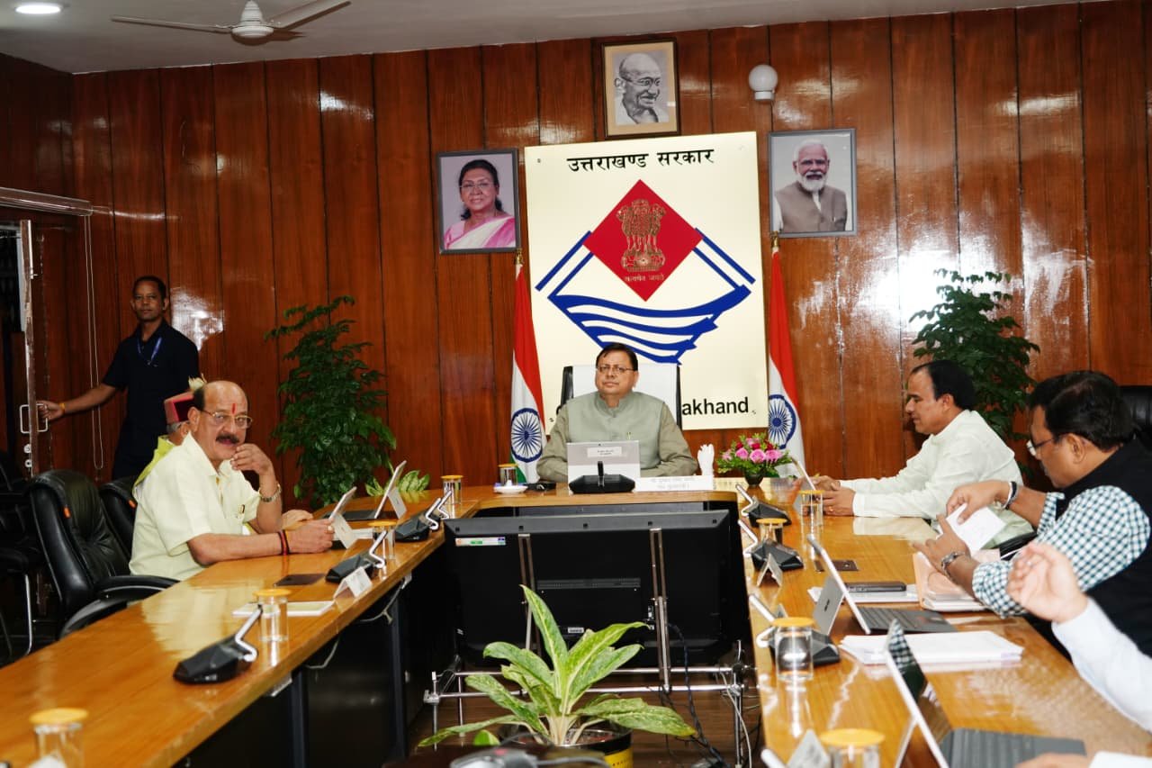 2008 तक नियुक्त संविदा कर्मियों के लिए नियमितीकरण की बड़ी तैयारी