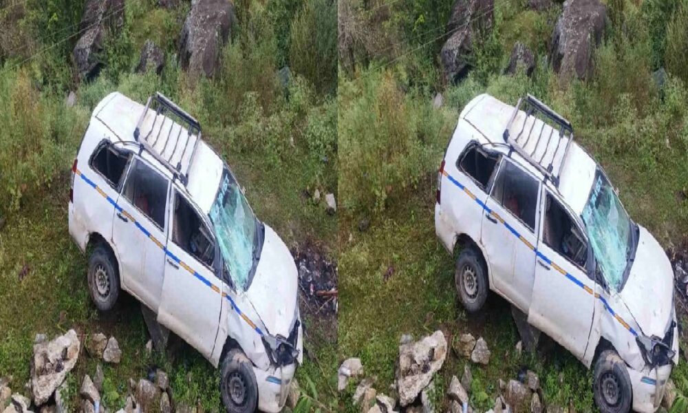 बदरीनाथ हाईवे पर कार हादसा, मध्यप्रदेश के 7 तीर्थयात्री सवार – एक लापता, तीन घायल