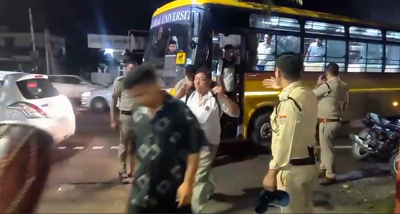 खुले में शराब पीने वालों पर देहरादून पुलिस का डंडा, 45 व्यक्तियों पर कार्रवाई, पुलिस एक्ट में चालान, ₹11,250 वसूलेl