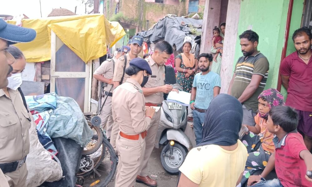 20 मकान मालिकों पर 2 लाख का जुर्माना, 16 संदिग्ध हिरासत में l