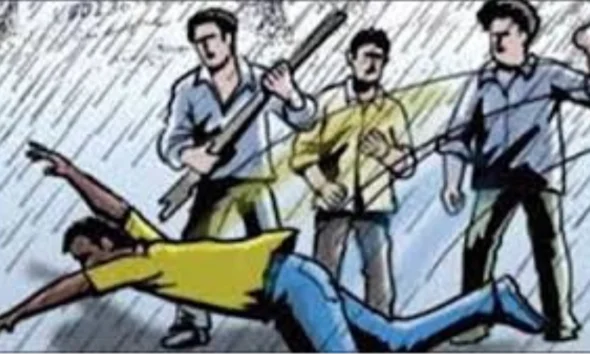 करवाचौथ पर प्रमिका का व्रत खुलवाने पहुंचा था प्रेमी, गांव वालों ने पकड़कर कर दी धुनाई