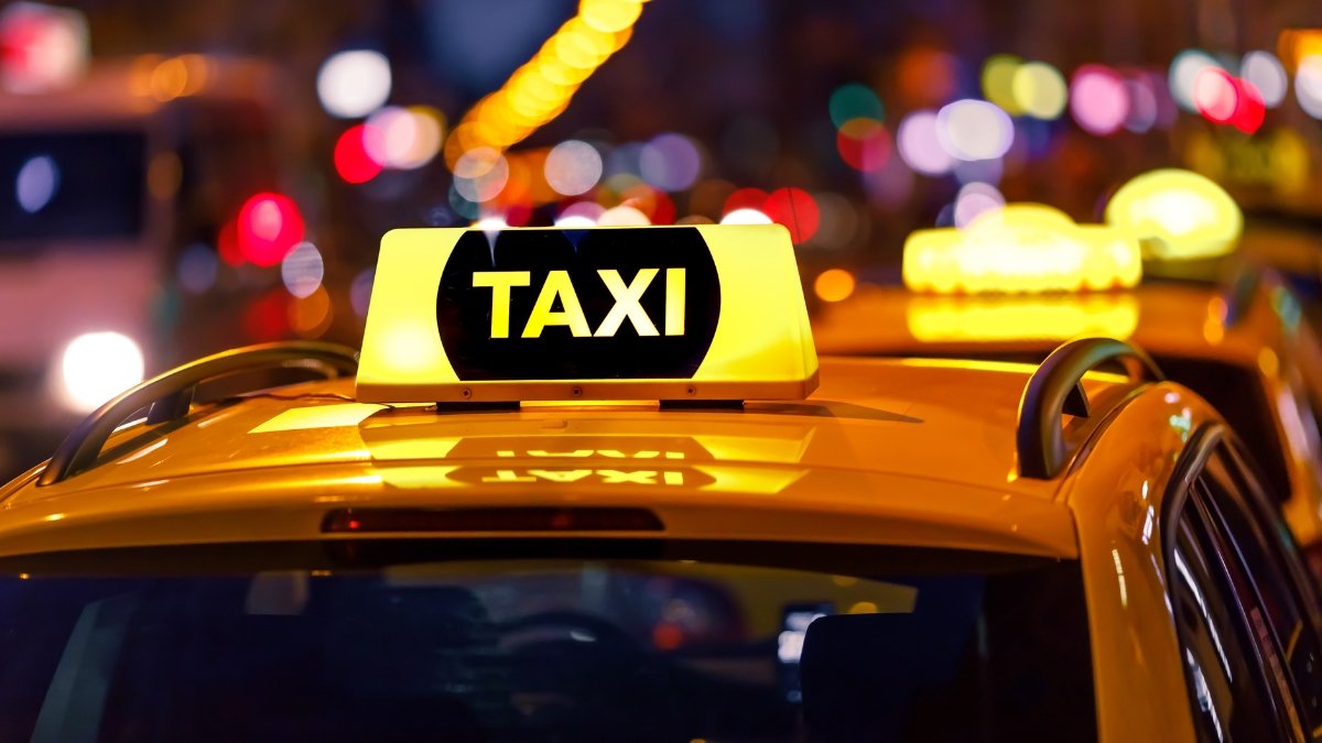 ओला ऊबर की अब नहीं चलेगी मनमानी, मोदी सरकार ने सड़क पर उतारी भारत टैक्सी