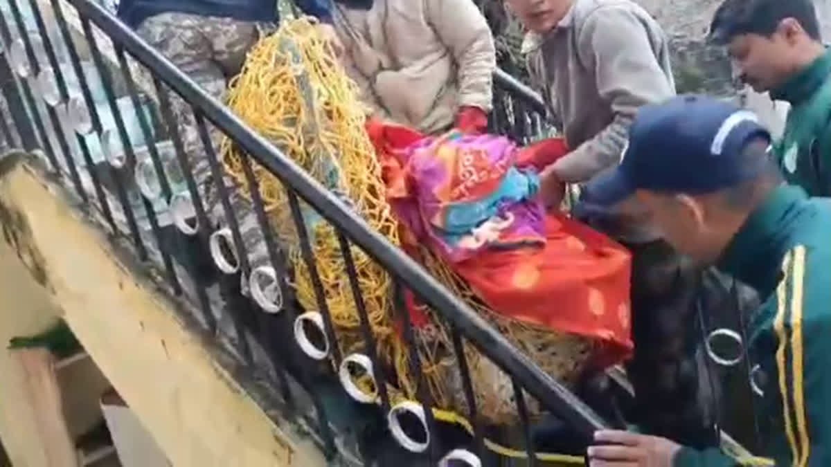 उत्तराखंड में यहां रात के एक बजे घर में घुसा तेंदुआ, लोगों में मची चीख-पुकार