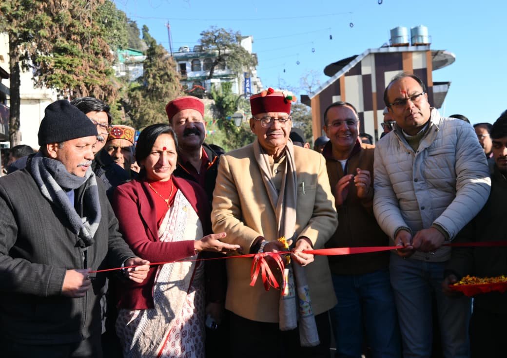 कैबिनेट मंत्री गणेश जोशी ने किया मसूरी विंटर कार्निवाल के फूड फेस्टिवल तथा सांस्कृतिक संध्या कार्यक्रम का शुभारंभ