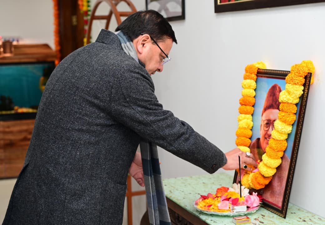 प्रदेश के प्रथम मुख्यमंत्री स्वर्गीय नित्यानंद स्वामी की जयंती पर सीएम धामी ने दी श्रद्धांजलि