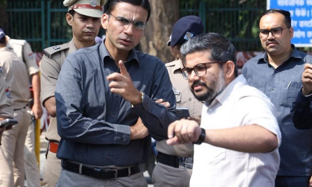 जनसुविधा और हरित परिवहन का संगमः सखी कैब बेड़े में आधुनिक मिनी ईवी बसें जल्द, जिला प्रशासन की तैयारी पूरी