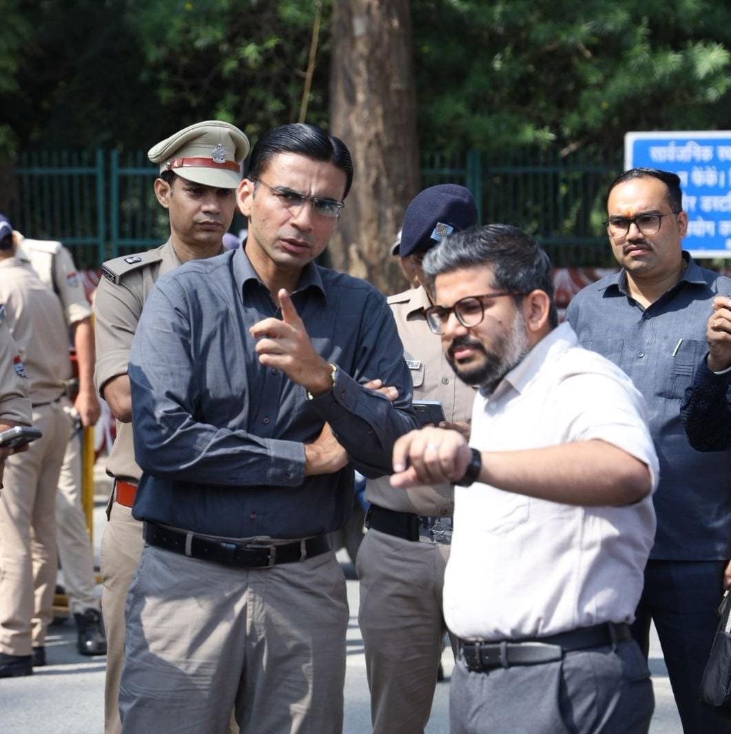 जनसुविधा और हरित परिवहन का संगमः सखी कैब बेड़े में आधुनिक मिनी ईवी बसें जल्द, जिला प्रशासन की तैयारी पूरी