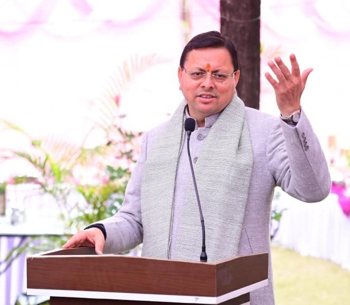 राज्य सरकार कर रही है शहीद आश्रितों, पूर्व सैनिकों और सेवा निवृत्त सैन्य कर्मियों के लिए कल्याणकारी योजनाएँ संचालित- धामी