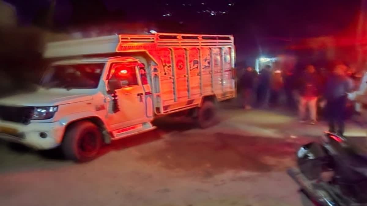 भिकियासैंण में जैनल तिराहे पर गाड़ी में मिले दो शव, घटना से पूरे इलाके में हड़कंप