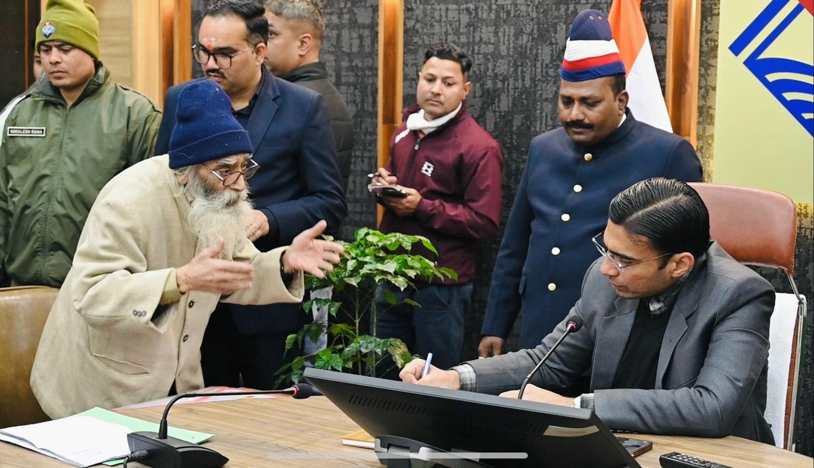 जनमानस के प्रति जिला प्रशासन का विश्वासी कमिटमेंट; समाधान से लेकर सुधार तक