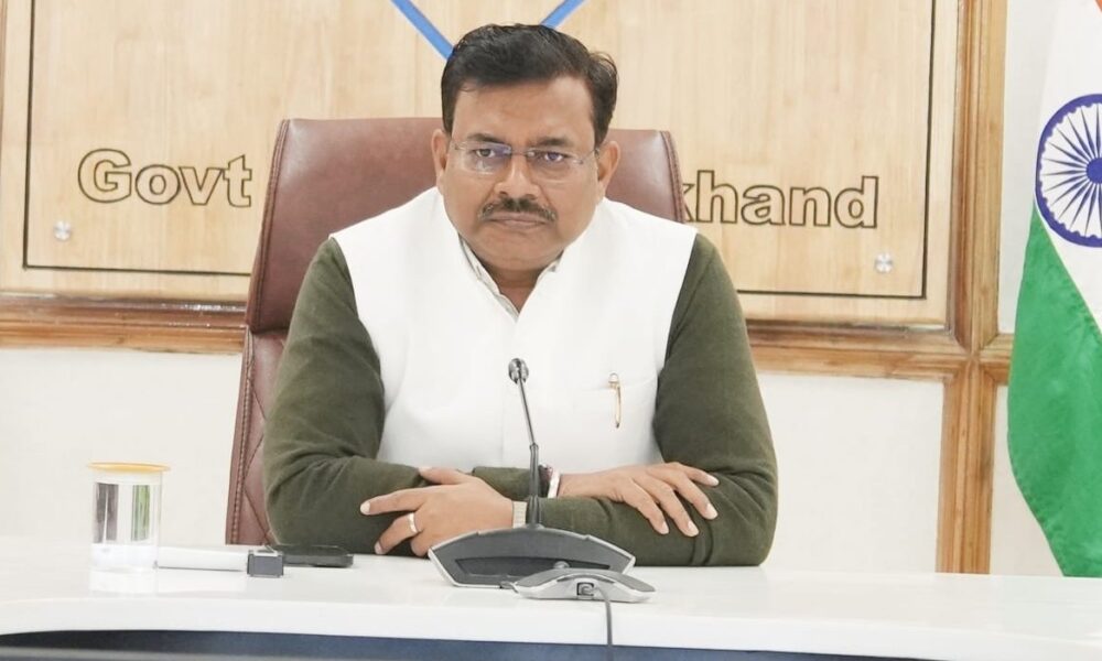 मुख्य सचिव आनंद बर्द्धन की सख्ती, पूंजीगत व्यय और विकास योजनाओं की प्रगति पर दिए अहम निर्देश