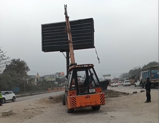 हरिद्वार में NHAI की बड़ी कार्रवाई, नेशनल हाईवे से अतिक्रमण किया गया धवस्त