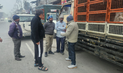 मृत मुर्गियों को सप्लाई के लिए जा रहा था वाहन, नगर निगम ने किया चालान