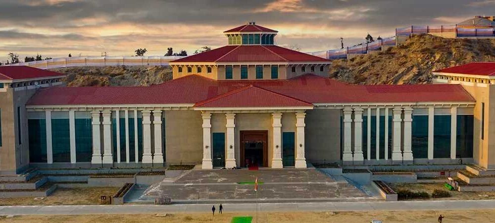 भराड़ीसैंण में 100 केवीए सोलर पावर प्लांट शुरू, विधानसभा अध्यक्ष ने किया शुभारंभ