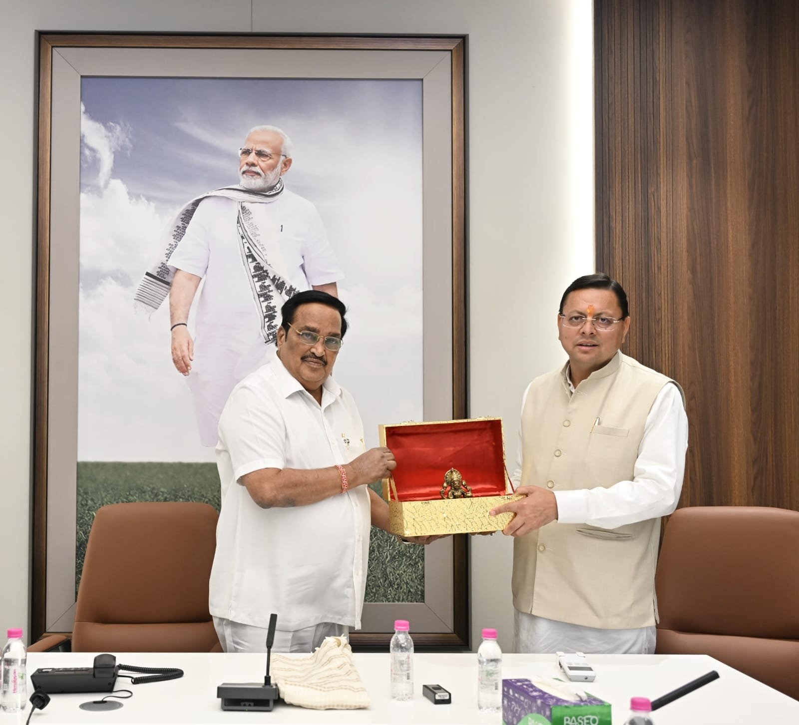 सीएम धामी ने केंद्रीय जल शक्ति से की मुलाकात, महाकुंभ की तैयारियों समेत कई मुद्दों पर हुई चर्चा