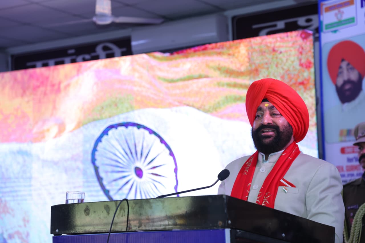 नई दिल्ली में राज्यपाल गुरमीत सिंह ने सैनिक अधिवेशन को किया संबोधित