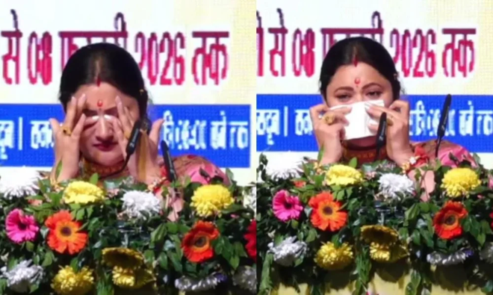संबोधन के दौरान मंच पर अचानक रो पड़ी गीता धामी, कही ऐसी बात हर कोई हो गया भावुक